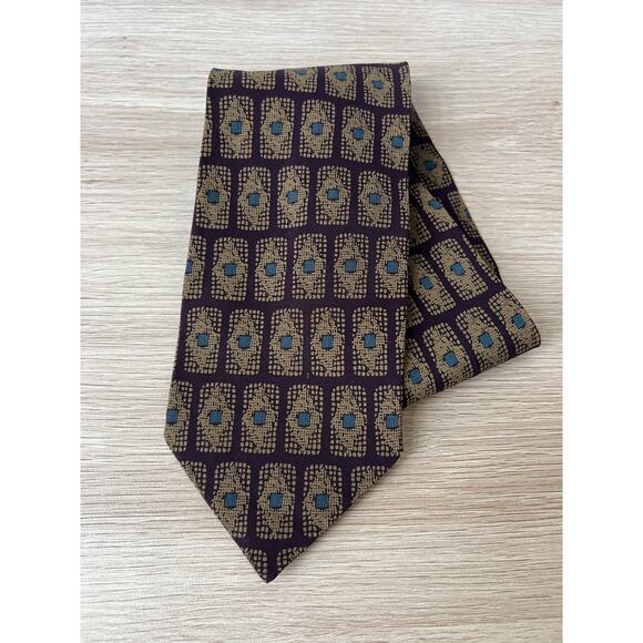 Giorgio Armani Cravatte Brown Geometric Design 100% Silk Designer Tie - Picture 1 of 6
